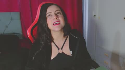 Noamartin online show from February 2, 2026, 10:41 pm