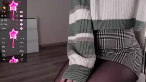 noelleneptune online show from September 15, 2025, 12:27 pm