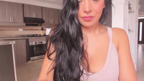 Snapshot of noemibcnz chatting on May 2, 2026, 3:50 pm In instagram dayhannanoemi online show from May 2, 2026, 3:50 pm