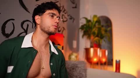 kevin online show from November 10, 2025, 9:14 pm