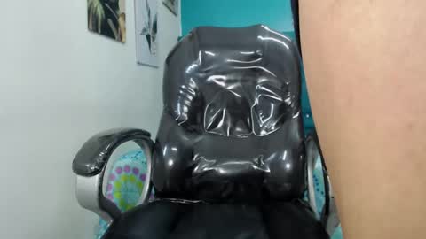 Noha Scott online show from February 12, 2025, 1:41 am