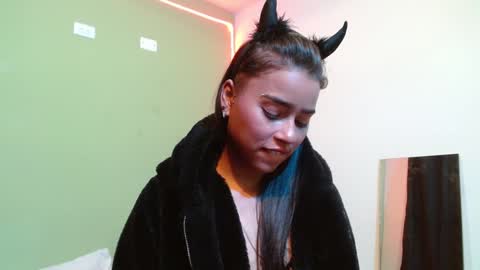 Snapshot of noha_thomson chatting on December 15, 2024, 1:46 am Noha Thomson online show from December 15, 2024, 1:46 am