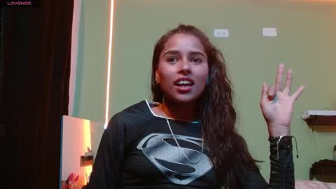 Snapshot of noha_thomson chatting on March 2, 2025, 1:15 am Noha Thomson online show from March 2, 2025, 1:15 am