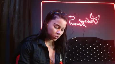 Noha Thomson online show from June 29, 2026, 10:10 pm