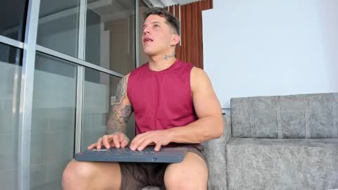 nohabennett7 online show from April 17, 2026, 2:36 am