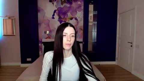 NoirDiva online show from April 6, 2026, 6:03 am