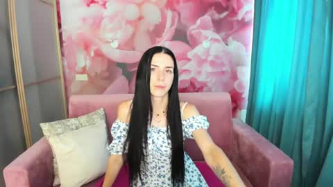 Snapshot of noirdiva chatting on July 7, 2026, 7:34 am NoirDiva online show from July 7, 2026, 7:34 am