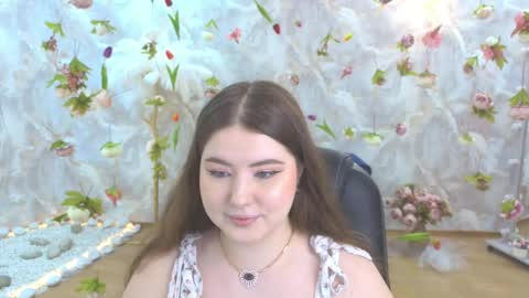 noirwhisper online show from May 20, 2026, 3:24 am