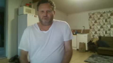 Nollie online show from April 14, 2026, 5:02 am