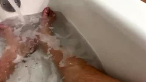 nolliepercflip online show from December 3, 2025, 11:25 pm