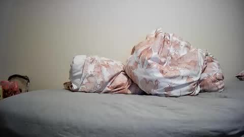 NonBinaryNicky online show from March 29, 2026, 9:59 pm