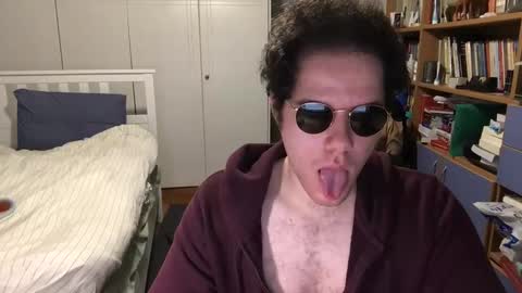 Snapshot of nongay379444 chatting on January 1, 2025, 9:31 pm nongay379444 online show from January 1, 2025, 9:31 pm