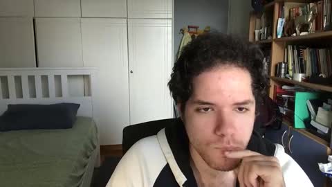 Snapshot of nongay379444 chatting on January 8, 2025, 9:53 am nongay379444 online show from January 8, 2025, 9:53 am