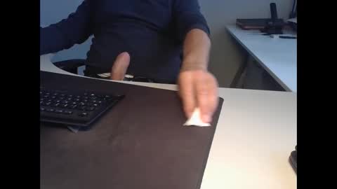 Ralle online show from October 12, 2025, 8:57 am