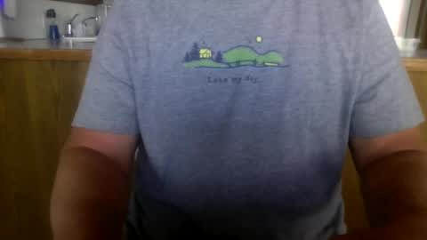 Snapshot of noonand chatting on September 16, 2025, 9:38 pm Danny online show from September 16, 2025, 9:38 pm