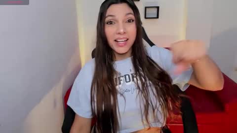 Nora online show from November 8, 2025, 4:45 am