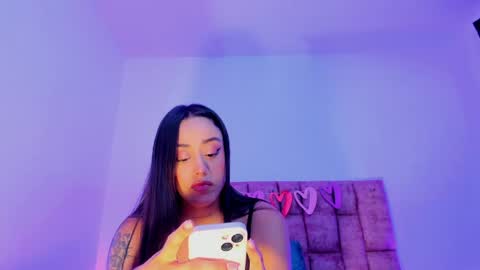Snapshot of nora_dasilva chatting on May 12, 2026, 4:31 am Nora Da Silva online show from May 12, 2026, 4:31 am