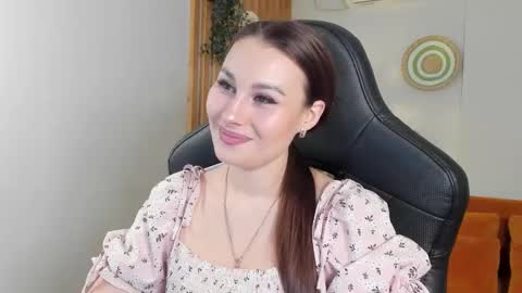 Snapshot of norafoxes chatting on February 5, 2026, 5:34 am NoraFoxes online show from February 5, 2026, 5:34 am