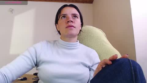 noreen_ online show from November 18, 2025, 4:22 pm