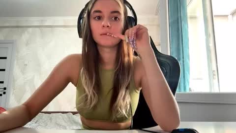 Snapshot of norinefrymyer chatting on February 28, 2026, 6:03 am Elena online show from February 28, 2026, 6:03 am