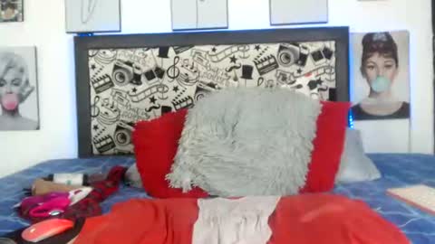 Snapshot of normaa22 chatting on June 2, 2026, 12:34 am Norma online show from June 2, 2026, 12:34 am