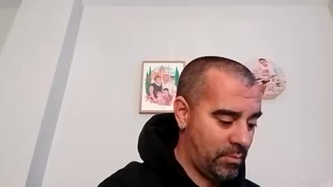 Snapshot of normalito42 chatting on December 1, 2025, 10:42 am NORMALITO online show from December 1, 2025, 10:42 am