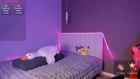 Jennie online show from April 19, 2026, 6:10 pm