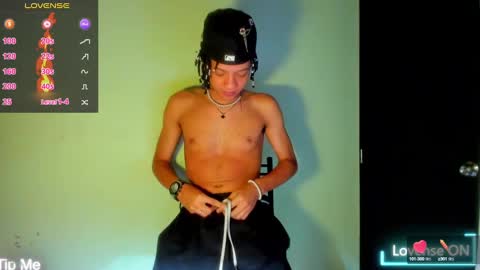 Snapshot of not_hoffman chatting on December 12, 2024, 1:39 pm HOFFMAN online show from December 12, 2024, 1:39 pm