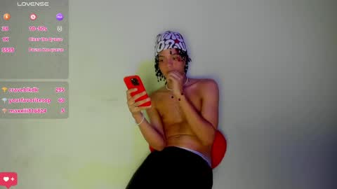 Snapshot of not_hoffman chatting on January 4, 2025, 6:30 pm HOFFMAN online show from January 4, 2025, 6:30 pm