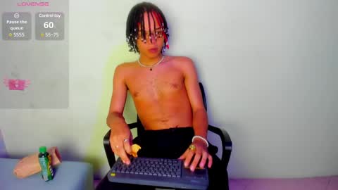 Snapshot of not_hoffman chatting on January 21, 2025, 1:22 pm HOFFMAN online show from January 21, 2025, 1:22 pm