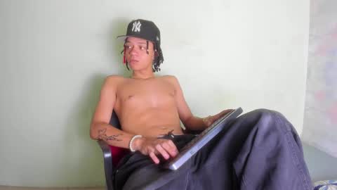 Snapshot of not_hoffman chatting on February 26, 2025, 2:03 pm HOFFMAN online show from February 26, 2025, 2:03 pm