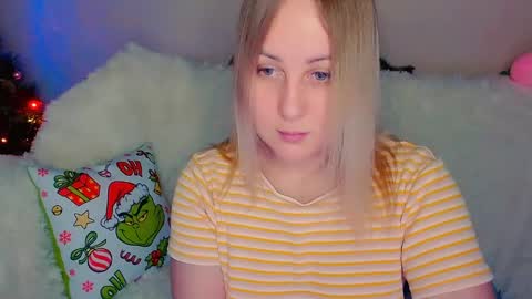 Snapshot of not_nakedcat chatting on December 17, 2024, 11:38 pm hi glad to chat online show from December 17, 2024, 11:38 pm