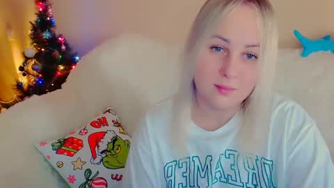 Snapshot of not_nakedcat chatting on December 23, 2024, 6:00 am hi glad to chat online show from December 23, 2024, 6:00 am