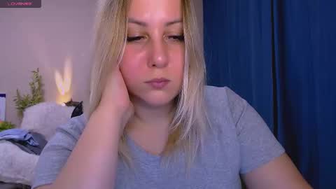 Snapshot of not_nakedcat chatting on November 28, 2025, 3:58 pm hi glad to chat online show from November 28, 2025, 3:58 pm