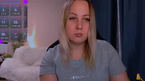 hi glad to chat online show from December 1, 2025, 3:50 pm