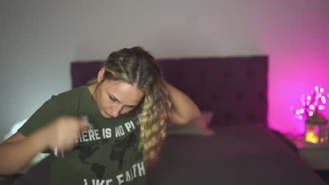 Tina online show from January 1, 2025, 8:47 pm