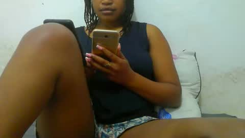 Snapshot of notoy1 chatting on December 21, 2025, 5:53 pm notoy1 online show from December 21, 2025, 5:53 pm