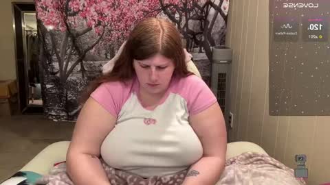Snapshot of noturbabymoms chatting on February 20, 2025, 3:08 pm NotUrBabyMoms online show from February 20, 2025, 3:08 pm