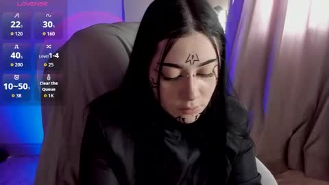  s online show from October 21, 2025, 7:58 pm