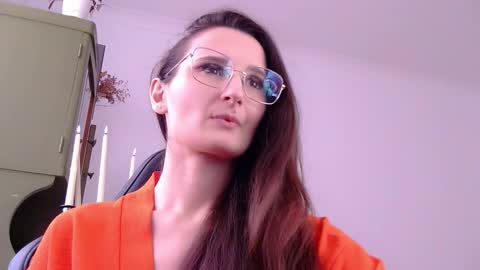 nova_mystic online show from September 26, 2025, 1:15 pm