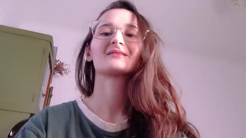 nova_mystic online show from September 30, 2025, 11:48 am