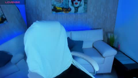 Snapshot of nova_sex1 chatting on October 18, 2025, 5:21 am nova online show from October 18, 2025, 5:21 am