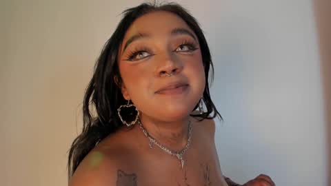 Snapshot of nova_swan chatting on February 4, 2025, 1:45 am NOVA online show from February 4, 2025, 1:45 am