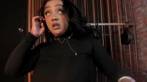 Snapshot of nova_swan chatting on February 13, 2025, 7:31 pm NOVA online show from February 13, 2025, 7:31 pm