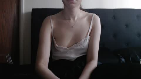 Snapshot of novafrey chatting on January 13, 2025, 10:03 pm Olivia online show from January 13, 2025, 10:03 pm