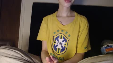 Snapshot of novafrey chatting on January 29, 2025, 2:51 am Olivia online show from January 29, 2025, 2:51 am