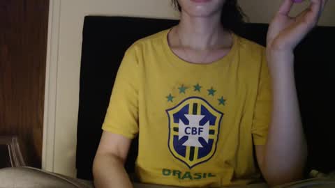 Snapshot of novafrey chatting on February 2, 2025, 2:17 am Olivia online show from February 2, 2025, 2:17 am