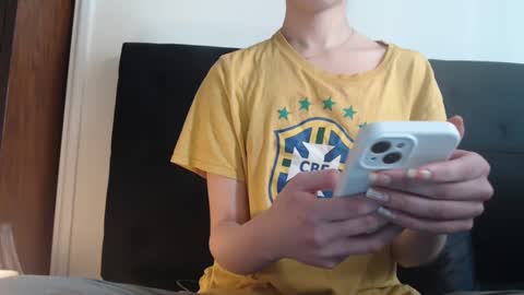 Snapshot of novafrey chatting on February 25, 2025, 10:07 pm Olivia online show from February 25, 2025, 10:07 pm