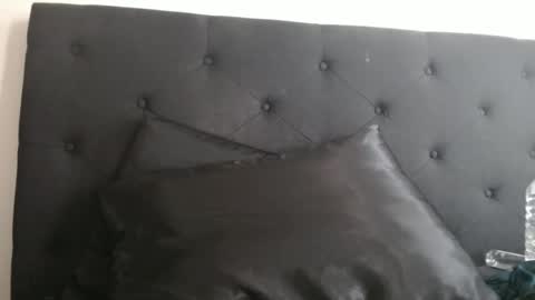 Olivia online show from March 6, 2026, 7:54 pm