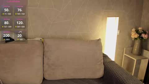 Sonya online show from October 12, 2025, 12:53 am